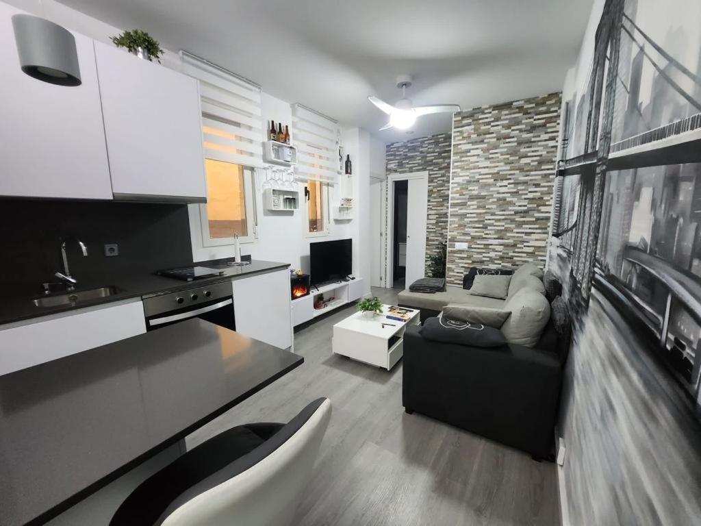 Embajadores, Apartamento Moderno Y Centrico Para 4 マドリード エクステリア 写真