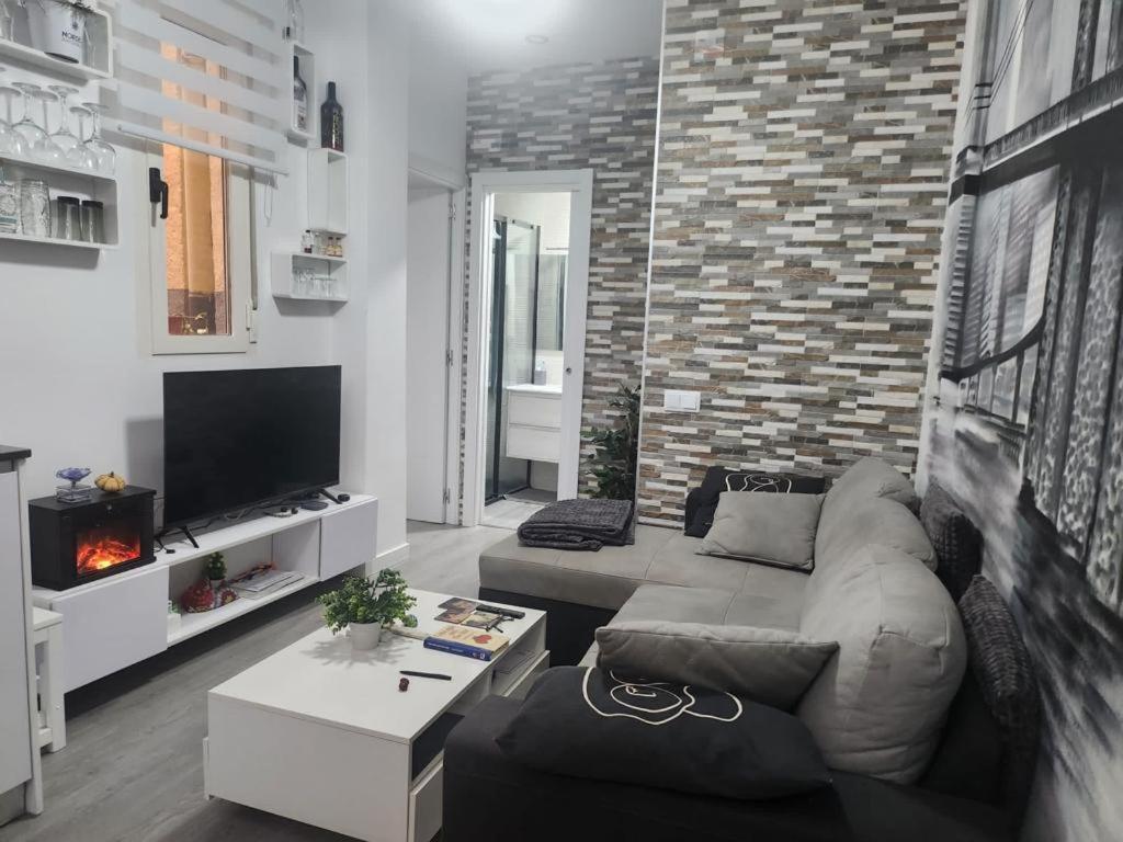 Embajadores, Apartamento Moderno Y Centrico Para 4 マドリード エクステリア 写真